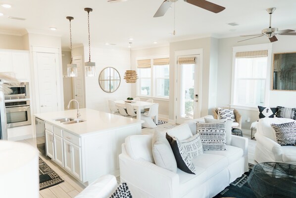 Smart TV, video games - Arcade + Bar! | Prominence Resort Pool + Gym Access | Close to Beach | Sea Happy (Watersound)