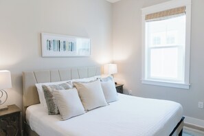 3 Schlafzimmer, Reisekinderbett, kostenloses WLAN, Bettwäsche