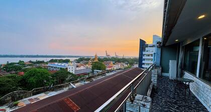 Diamond Lake Hotel KTV&Dancing Bar