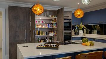 Dining tables, kitchen islands