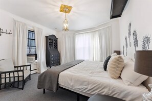 10 bedrooms, iron/ironing board, free WiFi