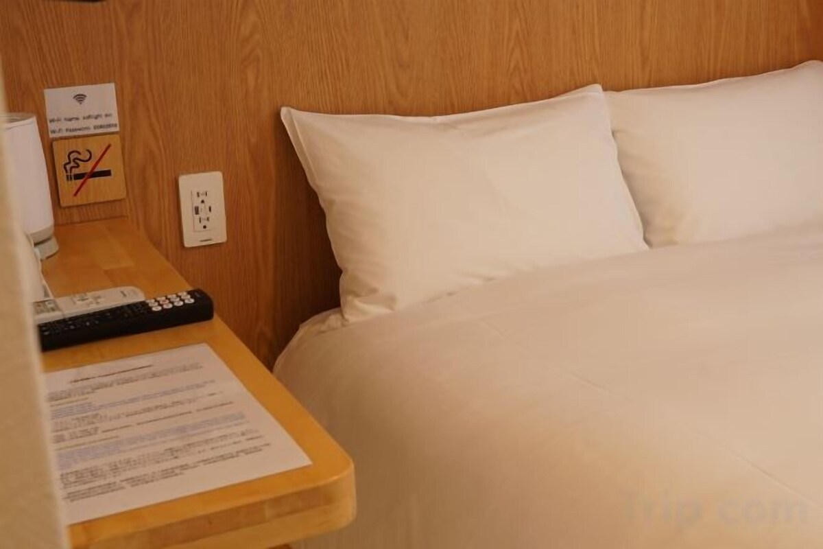 WiFi (free)