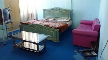 Deluxe-Doppelzimmer | Schallisolierte Zimmer, Bügeleisen/Bügelbrett, kostenloses WLAN