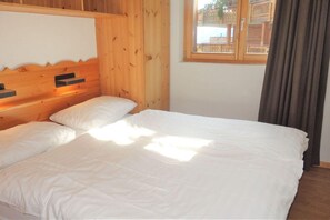 2 bedrooms, free WiFi