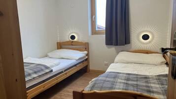 2 bedrooms, free WiFi