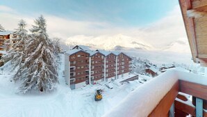 Property grounds - Spacious apartment with balcony (Haute-Nendaz)