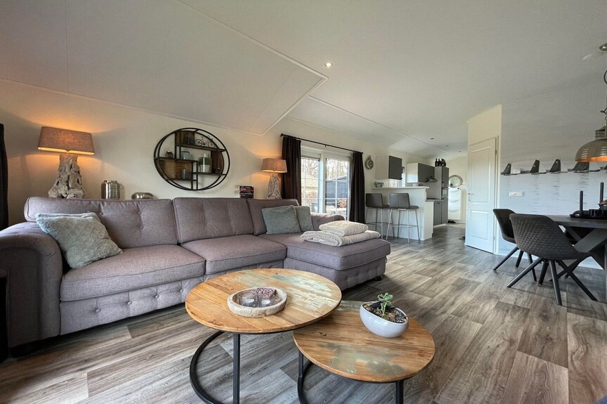 Chalet Im Bauernhausstil In Sint Nicolaasga - Lemmer