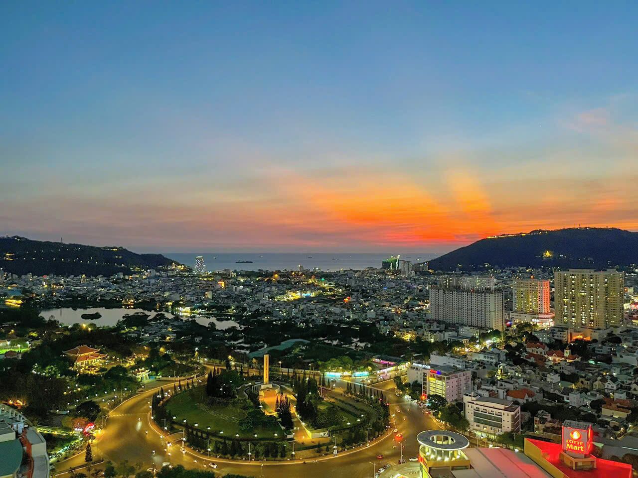 Apartment, 2 Bedrooms, Balcony, Partial Ocean View | Balcony view