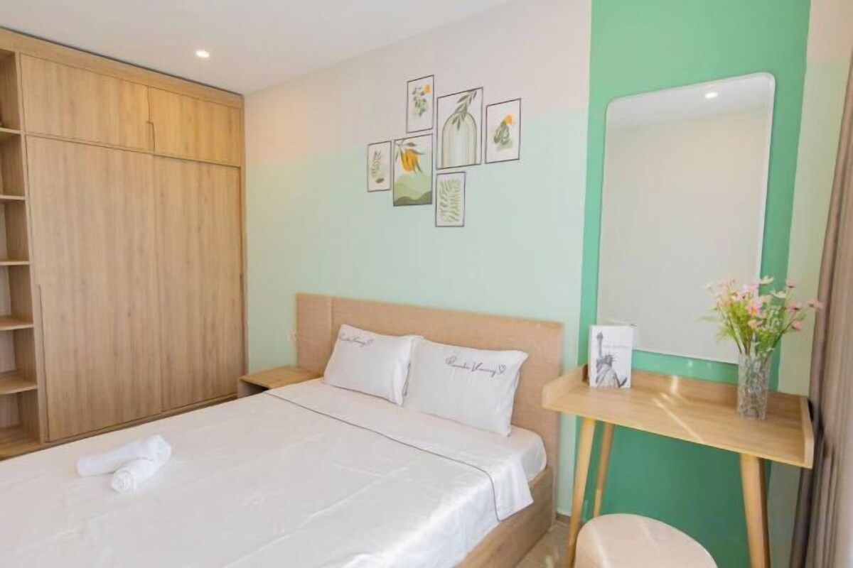 Hypo-allergenic bedding, memory-foam beds, desk, laptop workspace