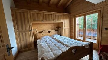 3 habitaciones, cuna de viaje y wifi gratis