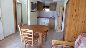 Unclassified image, 2 of 21, button - Apartment in Termignon with Ski-In/Ski-Out (Val Cenis)