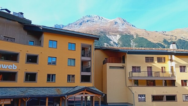 Exterior - Apartment in Northern Alps with balcony (Val Cenis)