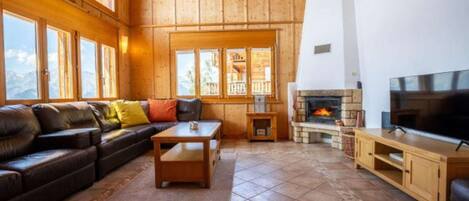 TV connectée, cheminée