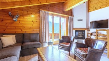 Smart-TV, Kamin, DVD-Player