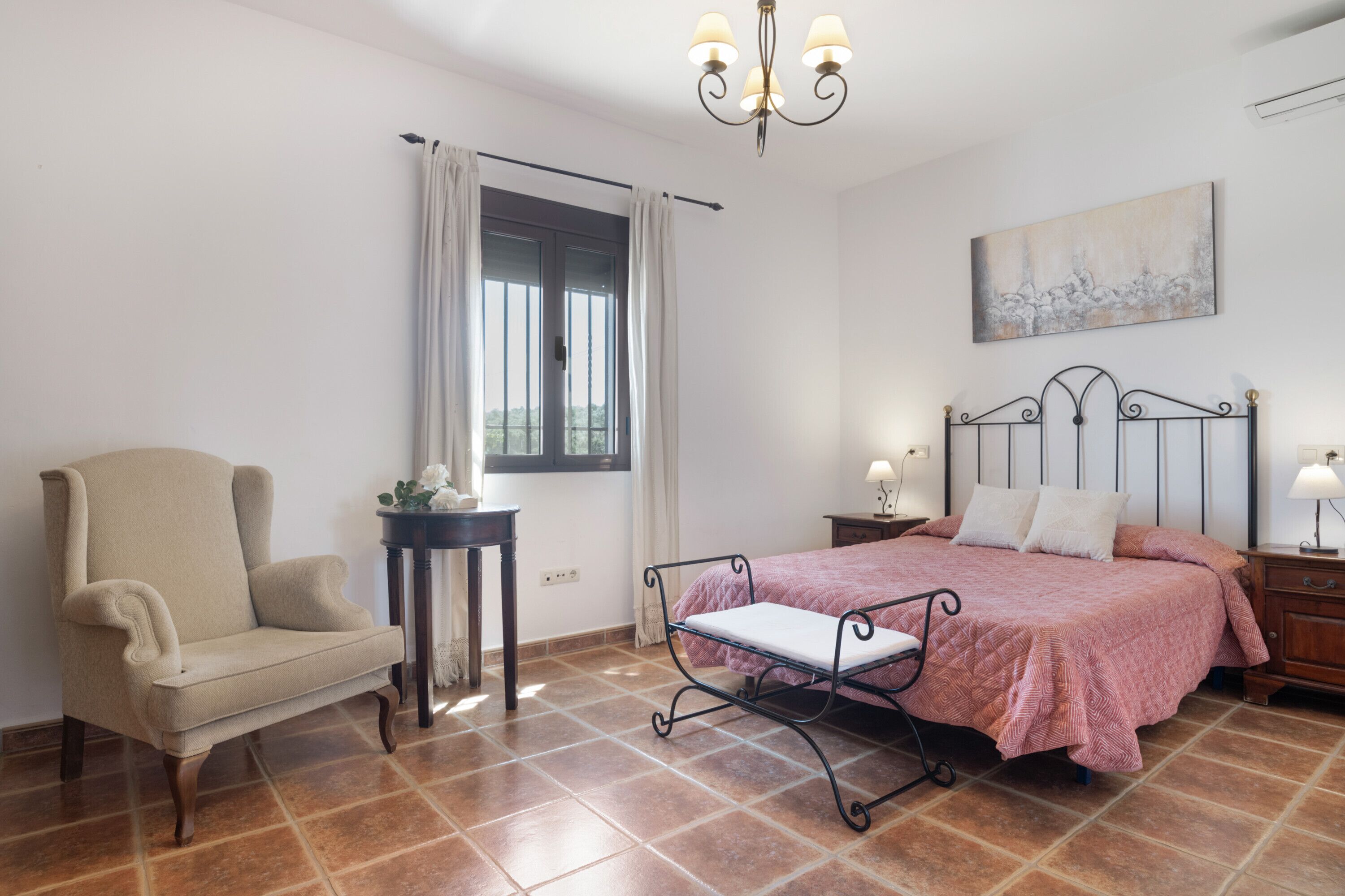 4 chambres, Wi-Fi gratuit, draps fournis