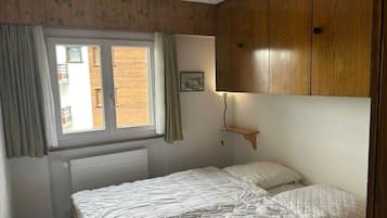 1 quarto, acesso à internet
