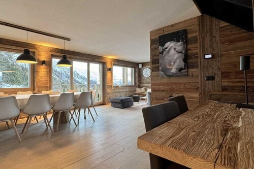 Chalet in 4 Vallées mit Ski-In Zugang