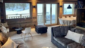 Smart-TV, Kamin, DVD-Player