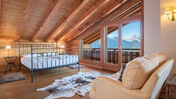 5 bedrooms, free WiFi