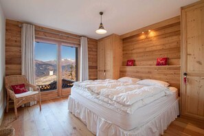 5 bedrooms, free WiFi