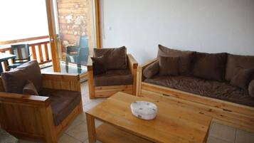 Smart-TV, Kamin, DVD-Player