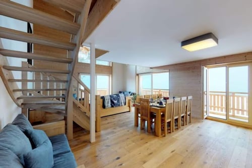 Apartment in Veysonnaz near Cable Car