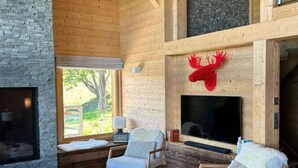 Living area - Chalet in Les Masses with garden (Les Masses)