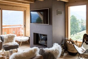 Smart TV, fireplace - Chalet in Les Masses with garden (Les Masses)