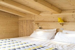 4 habitaciones, tabla de planchar con plancha y wifi gratis 
