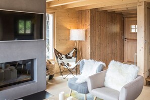 Ambiance / Close-up - Chalet in Les Masses with garden (Les Masses)
