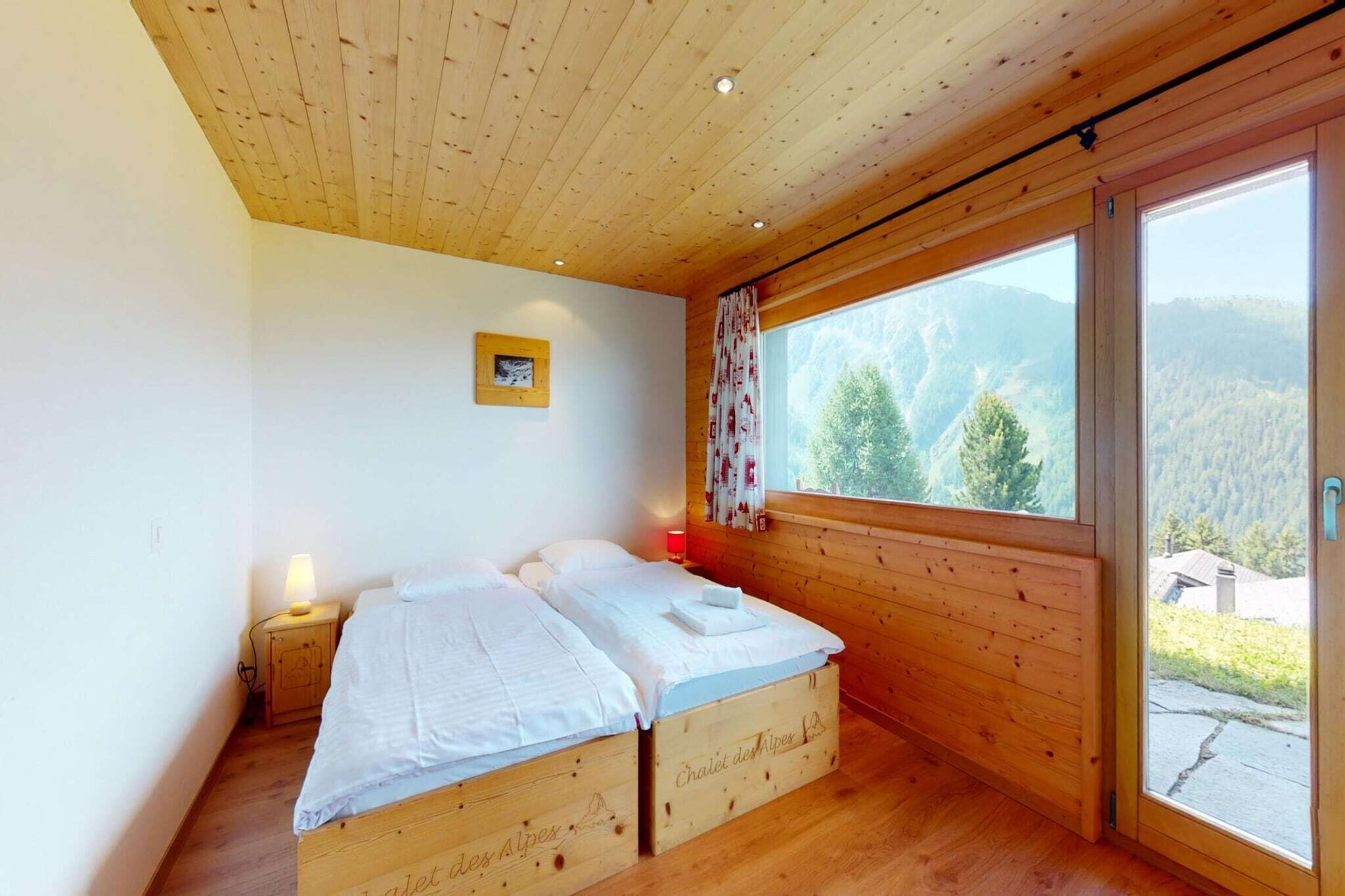 6 bedrooms, free WiFi