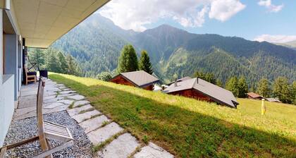 Apartment in Nendaz on ski slopes