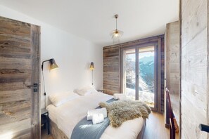 5 bedrooms, free WiFi - Cosy chalet in Vex with balcony (Vex)