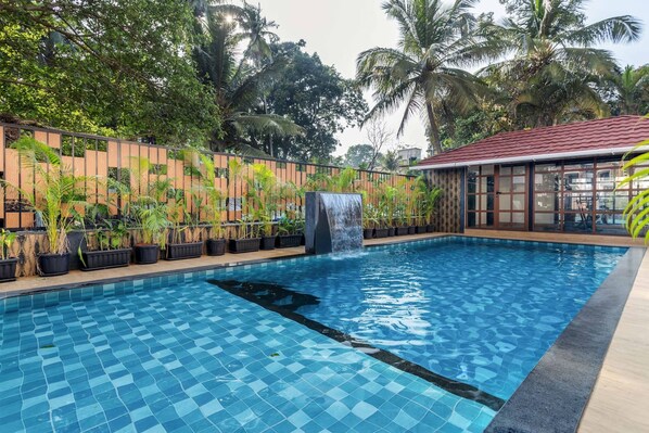 Apartment | 2 bedrooms - Elegant 1bhk With Pool Only 2km to Candolim Beach (Candolim)