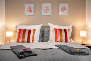 2 dormitorios, tabla de planchar con plancha, wifi y ropa de cama