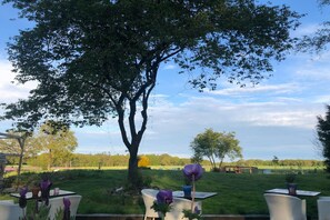 Outdoor dining - Country House in Drenthe near Forest Trails (Diever)