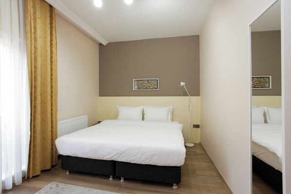 1 bedroom, iron/ironing board, WiFi, bed sheets