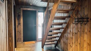 Kabin, 3 kamar tidur, akses difabel, patio | Pintu masuk properti