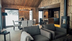 Cabane, 3 chambres, accessible aux personnes à mobilité réduite, patio | Salle de séjour