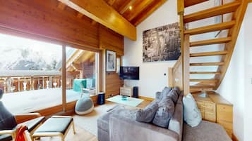 Fernseher, Kamin, DVD-Player