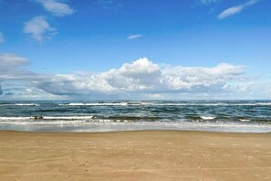 Beach - Apartment in Netherlands near the Coast ('t Zand)