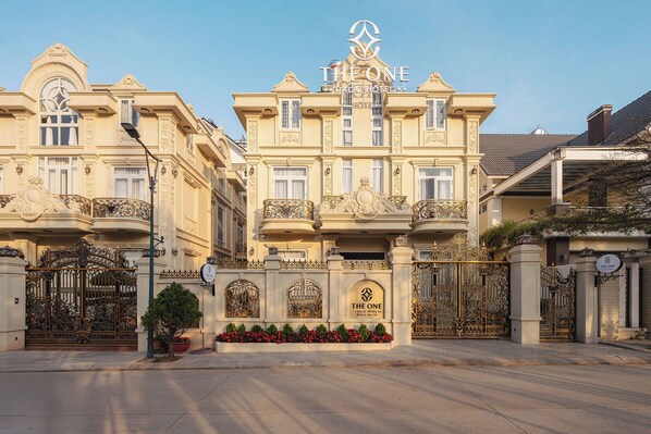 Front of property - The One Da Lat Hotel (Da Lat)