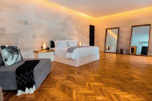 3 Schlafzimmer, Zimmersafe, Schreibtisch, WLAN