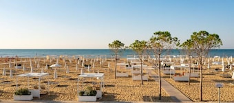 Pleasant seaside retreat by Beahost Rentals