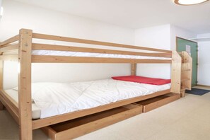 1 bedroom