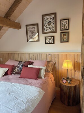 4 camere, ferro/asse da stiro, culla da viaggio, Wi-Fi gratuito