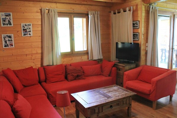 Smart TV, DVD player - Apartment with 4 rooms and terrace (Châtel)