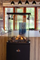 Talo, 6 makuuhuonetta, tupakointi sallittu, parveke | Grillaus-/piknikalue