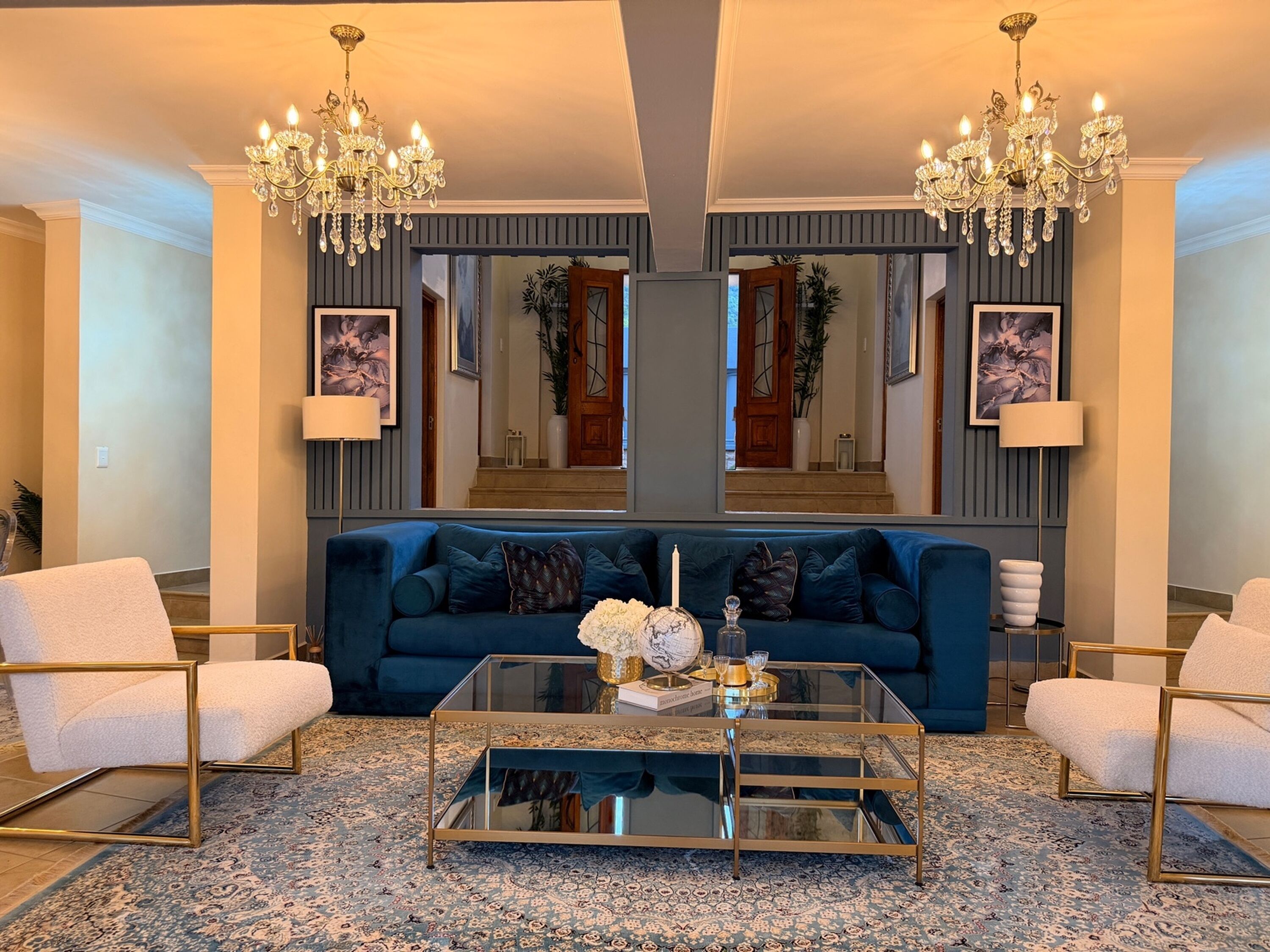 House, 6 Bedrooms, Smoking, Balcony | Living room