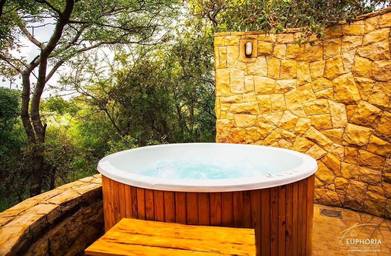 Rumah, 6 kamar tidur, Boleh Merokok, balkon | Bathtub spa outdoor